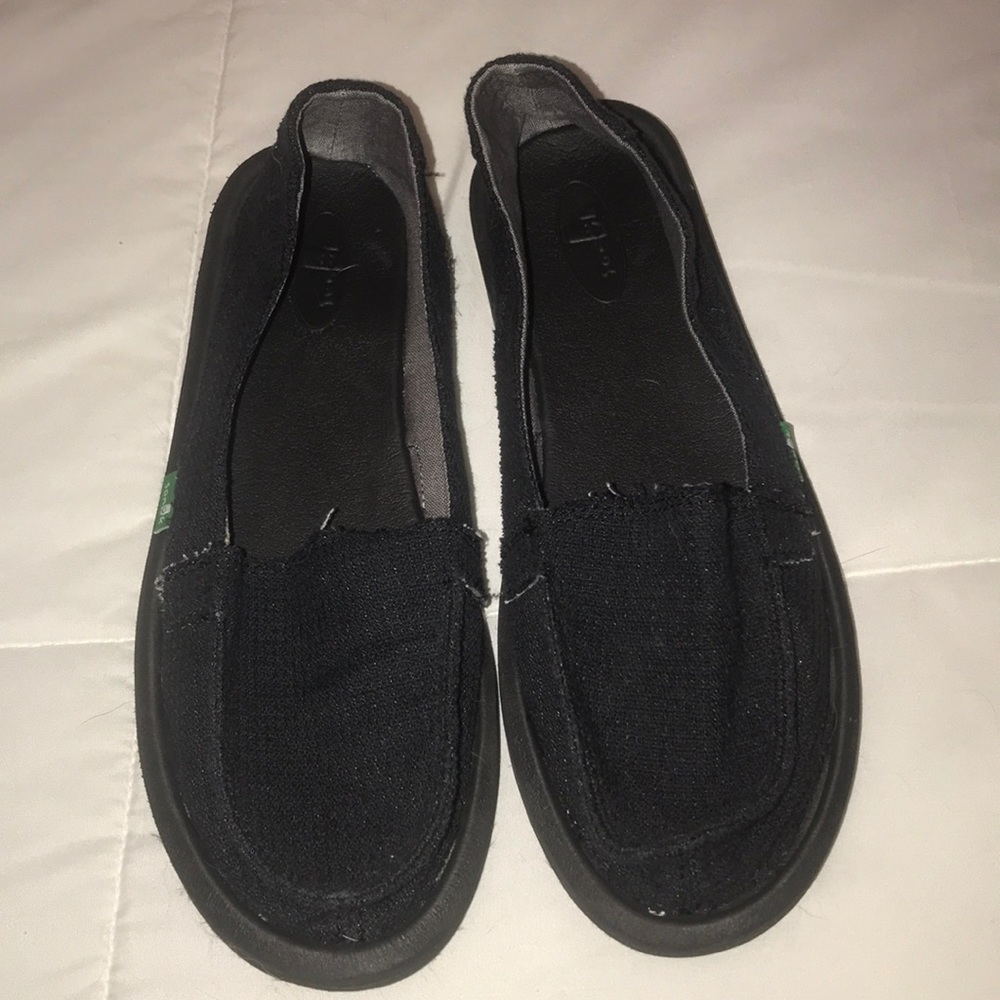 Sanuk slides